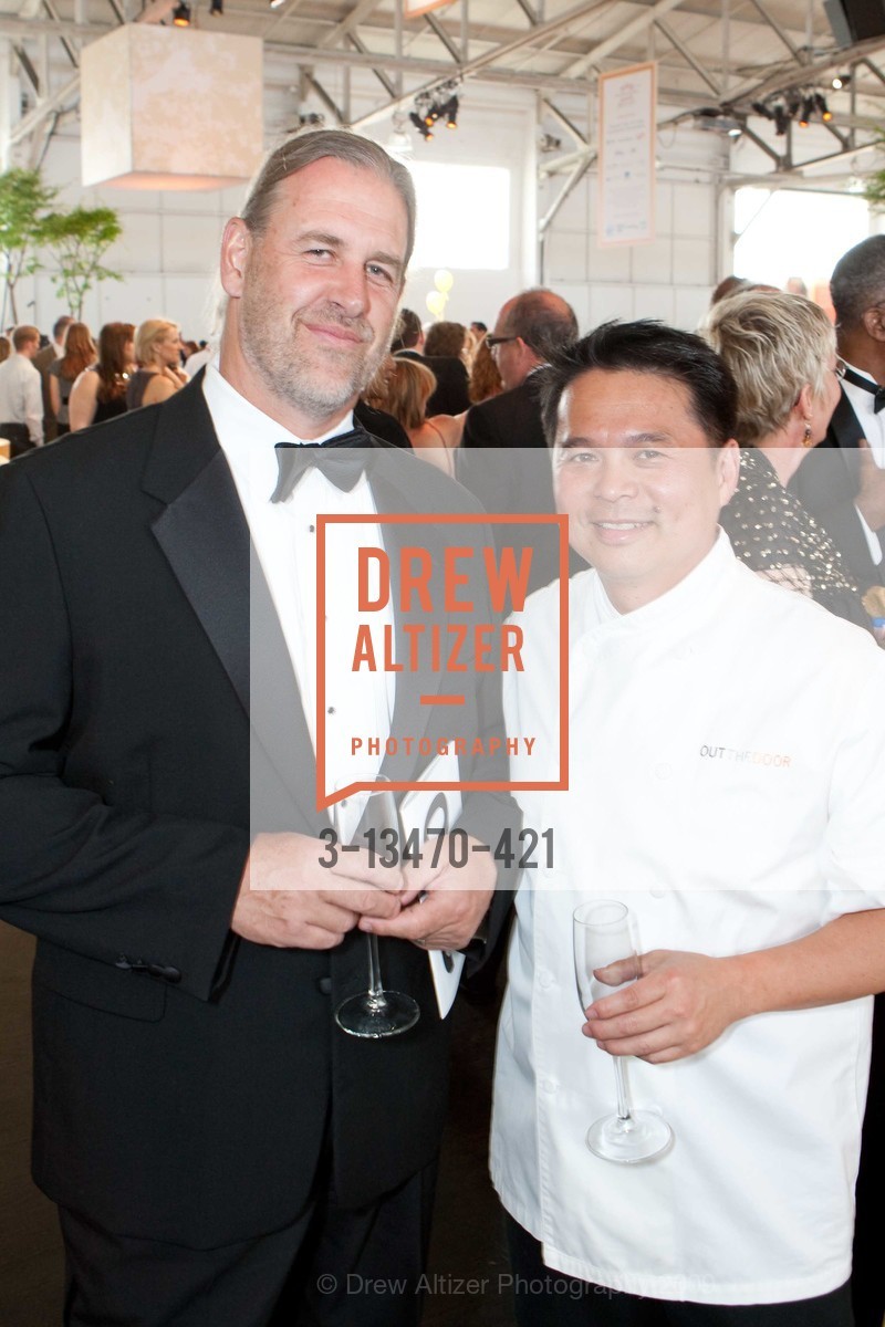 Olle Lundberg, Charles Pham, MEALS ON WHEELS of San Francisco's 22nd annual Star Chefs and Vintners Gala, US, May 19th, 2009, Photo #3-13470-421 Olle Lundberg, Charles Pham, Photo #3-13470-421