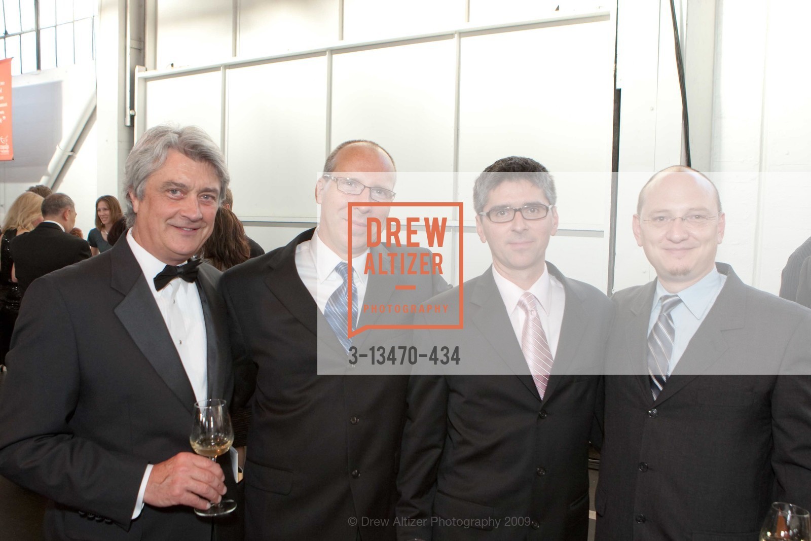 Brent Becdar, Michael Rodriguez, Chris Tabarez, MEALS ON WHEELS of San Francisco's 22nd annual Star Chefs and Vintners Gala, US, May 19th, 2009, Photo #3-13470-434 Brent Becdar, Michael Rodriguez, Chris Tabarez, Photo #3-13470-434