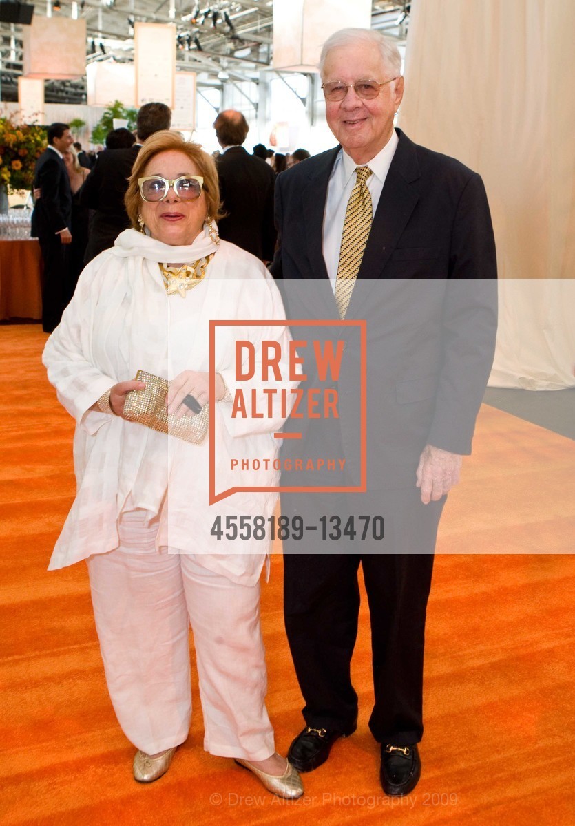 Ellen Newman, Walter Newman, MEALS ON WHEELS of San Francisco's 22nd annual Star Chefs and Vintners Gala, US, May 19th, 2009, Photo #4558189-13470 Ellen Newman, Walter Newman, Photo #4558189-13470