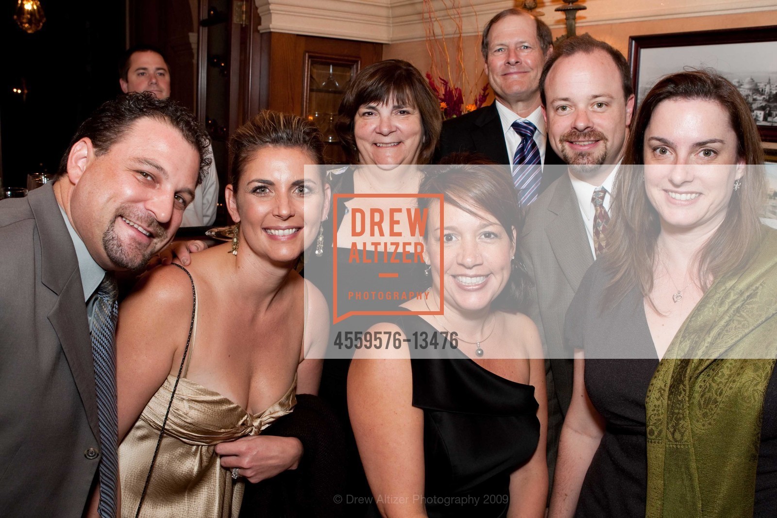 FRONT Bryan Kramer, Courtney Kramer, Kim Hernandez, Lawrence Lohr, BACK Rosemary Fox, Bill Fox, Emily Lohr, National Kidney Foundation Dinner, US, October 19th, 2009, Photo #4559576-13476 FRONT Bryan Kramer, Courtney Kramer, Kim Hernandez, Lawrence Lohr, BACK Rosemary Fox, Bill Fox, Emily Lohr, Photo #4559576-13476