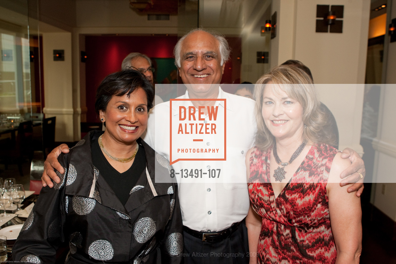 Deepa Thomas, Mohan Vachani, Nancy Vachani, LYNMAR ESTATES Dinner and Wine Showcase at Amber India, US, April 22nd, 2009, Photo #8-13491-107 Deepa Thomas, Mohan Vachani, Nancy Vachani, Photo #8-13491-107