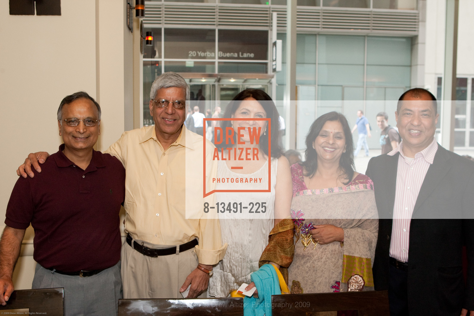 Ham Joshi, Poonam Goel, Vijay Bist, LYNMAR ESTATES Dinner and Wine Showcase at Amber India, US, April 22nd, 2009, Photo #8-13491-225 Ham Joshi, Poonam Goel, Vijay Bist, Photo #8-13491-225