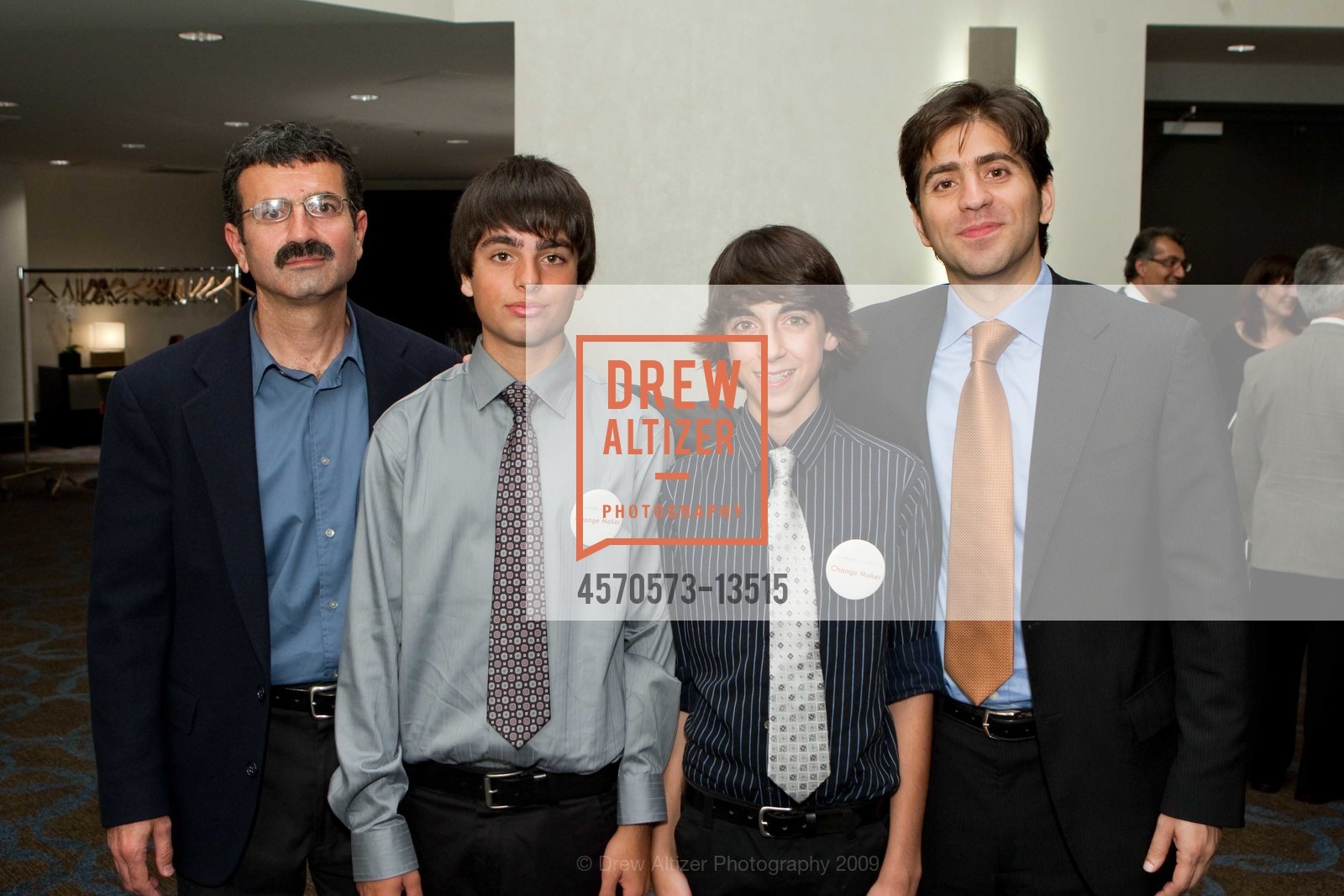 Ali Moayedian, Zaul Moayedian, Rodd Farhadi, Afshin Molavi, PARSA Community Foundation Third Annual Event "Light the Way", US, October 20th, 2009, Photo #4570573-13515 Ali Moayedian, Zaul Moayedian, Rodd Farhadi, Afshin Molavi, Photo #4570573-13515