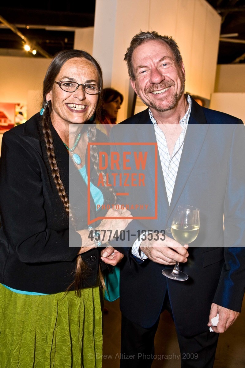 Valerie Boer, Gary Hutton, Academy of Art Hosts Signing Party for Orlando Diaz Azcuy and Diane Dorans Saeks, US, May 11th, 2009, Photo #4577401-13533 Valerie Boer, Gary Hutton, Photo #4577401-13533