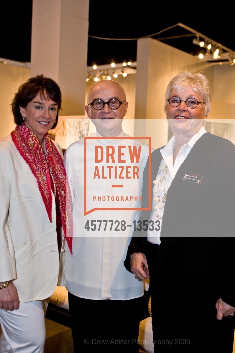 Elisa Stephens, Orlando Diaz-Azcuy, Marlene Farrell, Academy of Art Hosts Signing Party for Orlando Diaz Azcuy and Diane Dorans Saeks, US, May 11th, 2009, Photo #4577728-13533 Elisa Stephens, Orlando Diaz-Azcuy, Marlene Farrell, Photo #4577728-13533