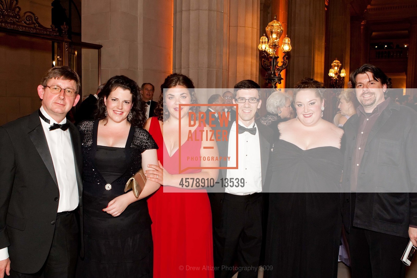 Daveda Karanas, Allen Perriello, Heidi Melton, Richard Crawley, SF OPERA GUILD & BRAVO Opening Night Gala Dinner and After Party in SF City Hall, US, September 12th, 2009, Photo #4578910-13539 Daveda Karanas, Allen Perriello, Heidi Melton, Richard Crawley, Photo #4578910-13539