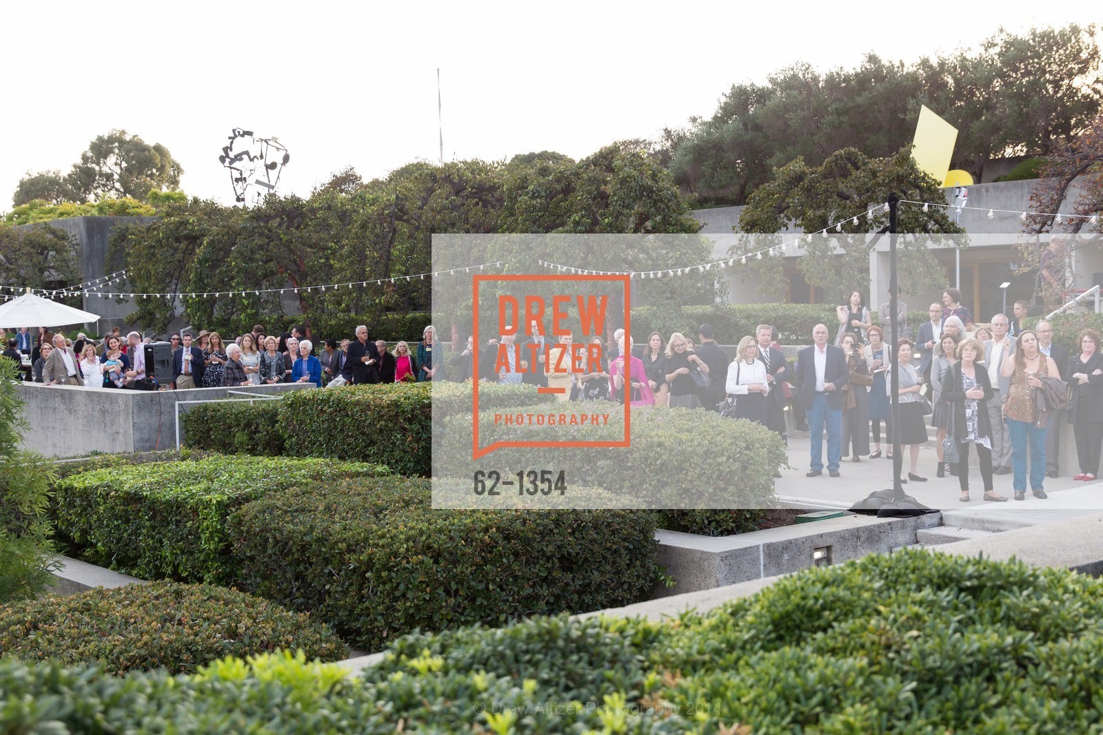 Atmosphere, OMCA and SFMOMA Celebrate Opening of Fertile Ground, Oakland Museum of California. 1000 Oak Strett, September 18th, 2014, Photo #62-1354 Atmosphere, Photo #62-1354