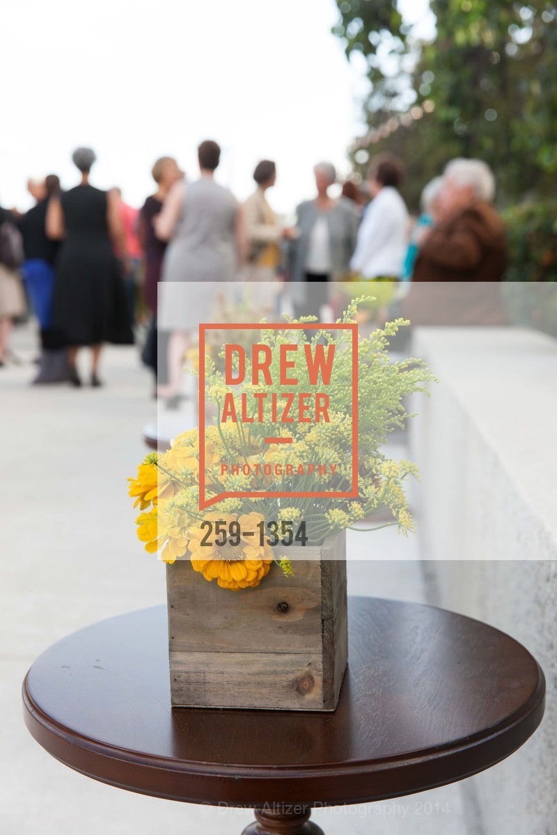 Atmosphere, OMCA and SFMOMA Celebrate Opening of Fertile Ground, Oakland Museum of California. 1000 Oak Strett, September 18th, 2014, Photo #259-1354 Atmosphere, Photo #259-1354