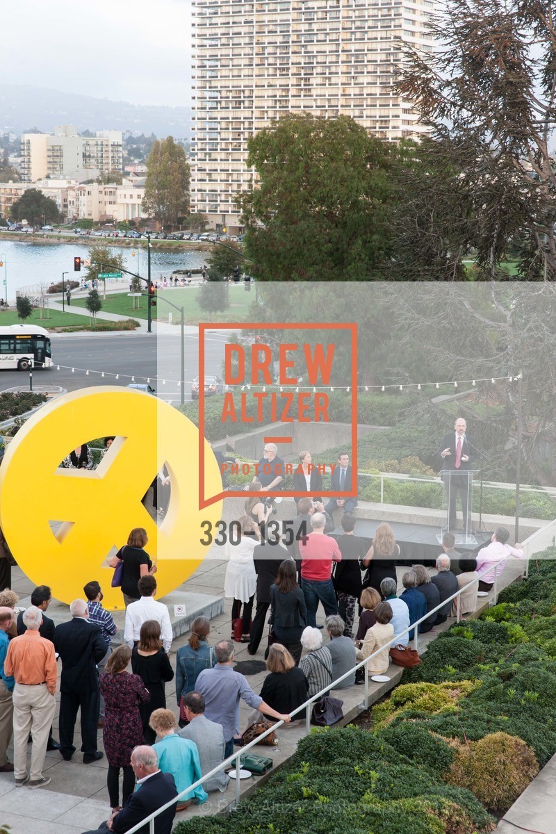 Atmosphere, OMCA and SFMOMA Celebrate Opening of Fertile Ground, Oakland Museum of California. 1000 Oak Strett, September 18th, 2014, Photo #330-1354 Atmosphere, Photo #330-1354
