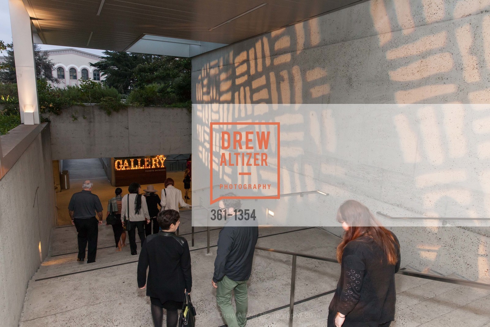 Atmosphere, OMCA and SFMOMA Celebrate Opening of Fertile Ground, Oakland Museum of California. 1000 Oak Strett, September 18th, 2014, Photo #361-1354 Atmosphere, Photo #361-1354