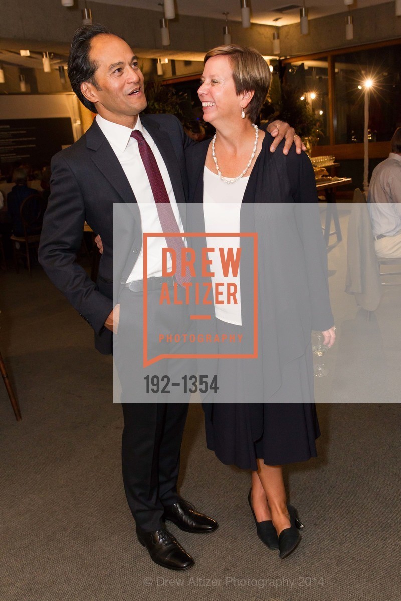 Rene Deguzman, Lori Fogarty, Photo #192-1354