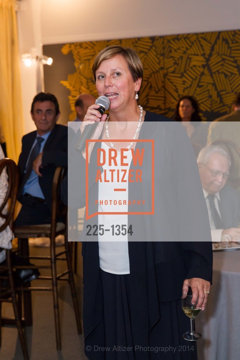 Lori Fogarty, Photo #225-1354
