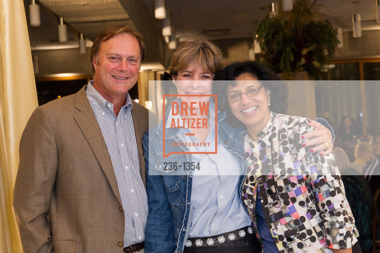 Michael Keenan, Jennifer Walker, Dorine Holsey Streeter, OMCA and SFMOMA Celebrate Opening of Fertile Ground, Oakland Museum of California. 1000 Oak Strett, September 18th, 2014, Photo #236-1354 Michael Keenan, Jennifer Walker, Dorine Holsey Streeter, Photo #236-1354