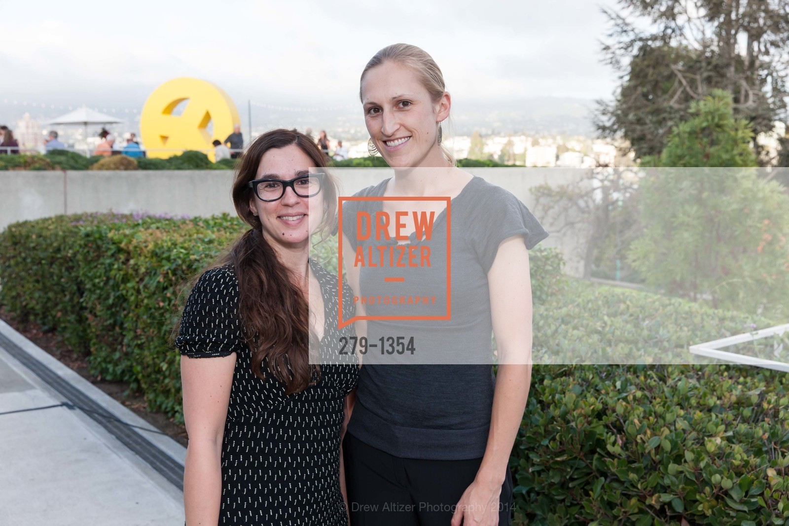 Jenny Gheith, Kate Mendillo, OMCA and SFMOMA Celebrate Opening of Fertile Ground, Oakland Museum of California. 1000 Oak Strett, September 18th, 2014, Photo #279-1354 Jenny Gheith, Kate Mendillo, Photo #279-1354