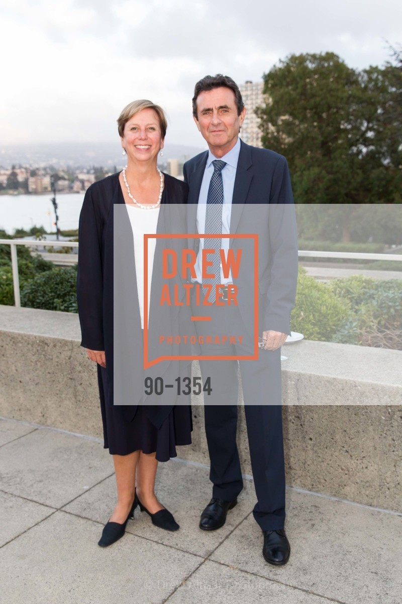 Lori Fogarty, Neal Benezra, OMCA and SFMOMA Celebrate Opening of Fertile Ground, Oakland Museum of California. 1000 Oak Strett, Photo #90-1354 Lori Fogarty, Neal Benezra, Photo #90-1354