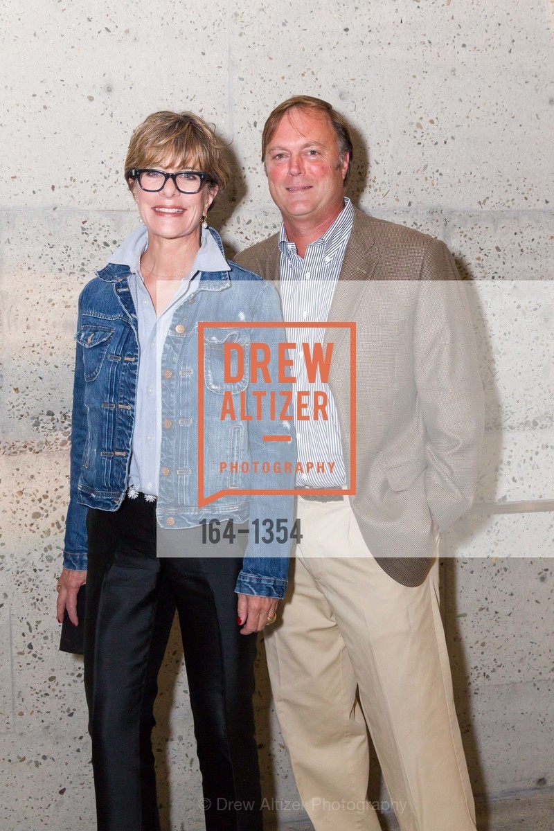Jennifer Walker, Michael Keenan, OMCA and SFMOMA Celebrate Opening of Fertile Ground, Oakland Museum of California. 1000 Oak Strett, Photo #164-1354 Jennifer Walker, Michael Keenan, Photo #164-1354