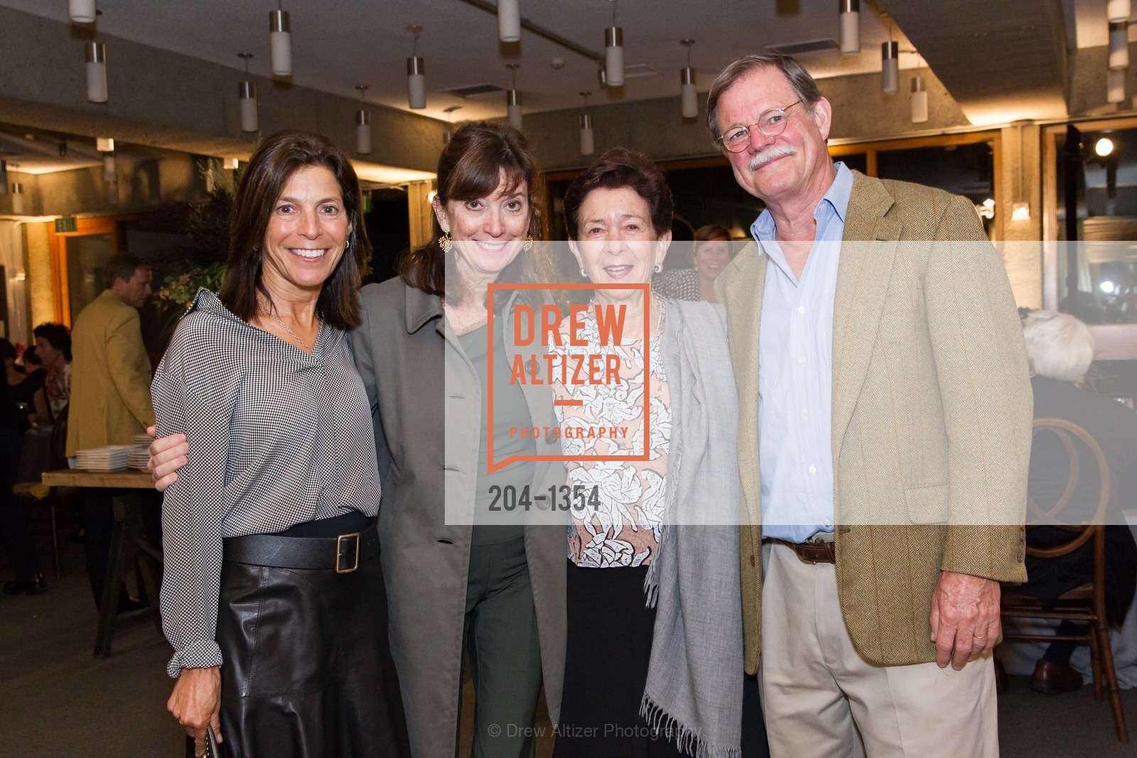 Susan Swig, Lisille Matheson, Roselyne Swig, Henry Matheson, OMCA and SFMOMA Celebrate Opening of Fertile Ground, Oakland Museum of California. 1000 Oak Strett, Photo #204-1354 Susan Swig, Lisille Matheson, Roselyne Swig, Henry Matheson, Photo #204-1354