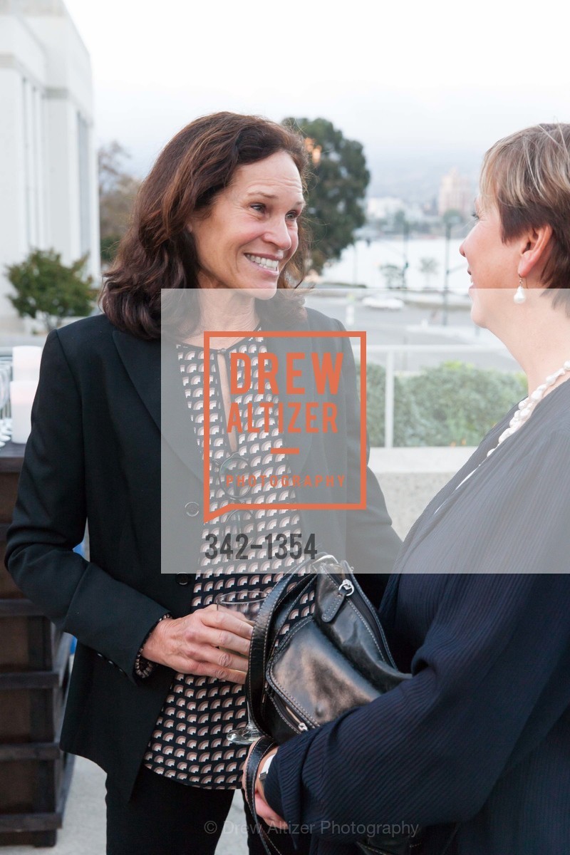 Randi Fisher, OMCA and SFMOMA Celebrate Opening of Fertile Ground, Oakland Museum of California. 1000 Oak Strett, Photo #342-1354 Randi Fisher, Photo #342-1354