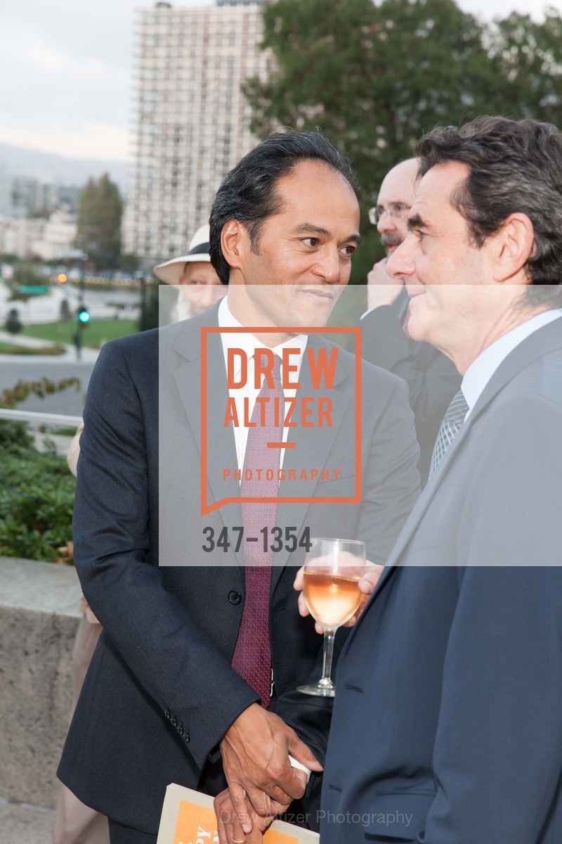 Rene Deguzman, Neal Benezra, OMCA and SFMOMA Celebrate Opening of Fertile Ground, Oakland Museum of California. 1000 Oak Strett, Photo #347-1354 Rene Deguzman, Neal Benezra, Photo #347-1354
