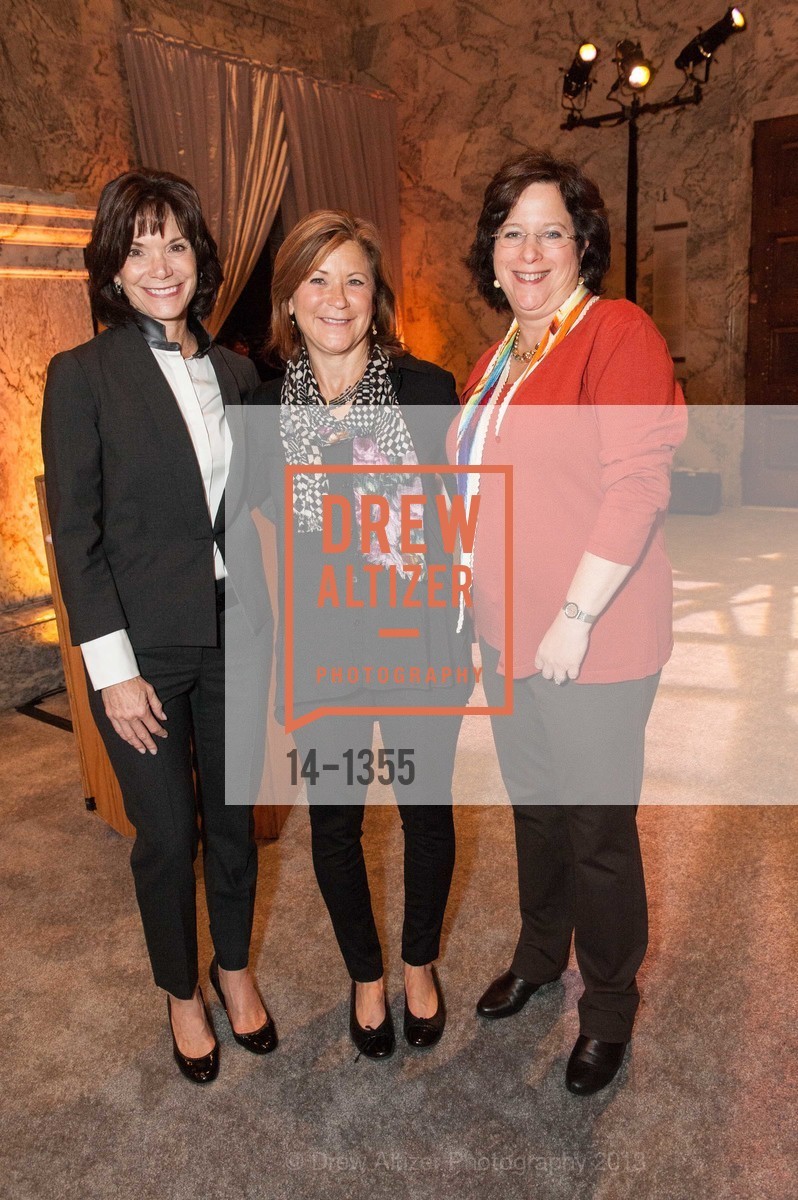 Lisa Mooring, Mary Jane Elmore, Daryl Messinger, SFMOMA and Cantor Arts Center Opening Reception, Cantor Arts Center. 328 Lomita Dr, November 12th, 2013, Photo #14-1355 Lisa Mooring, Mary Jane Elmore, Daryl Messinger, Photo #14-1355