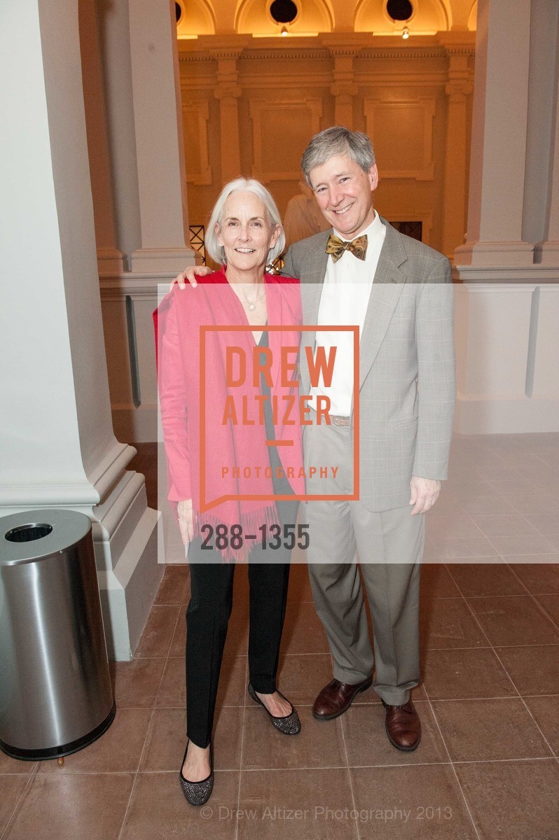 Susan Dennis, Photo #288-1355
