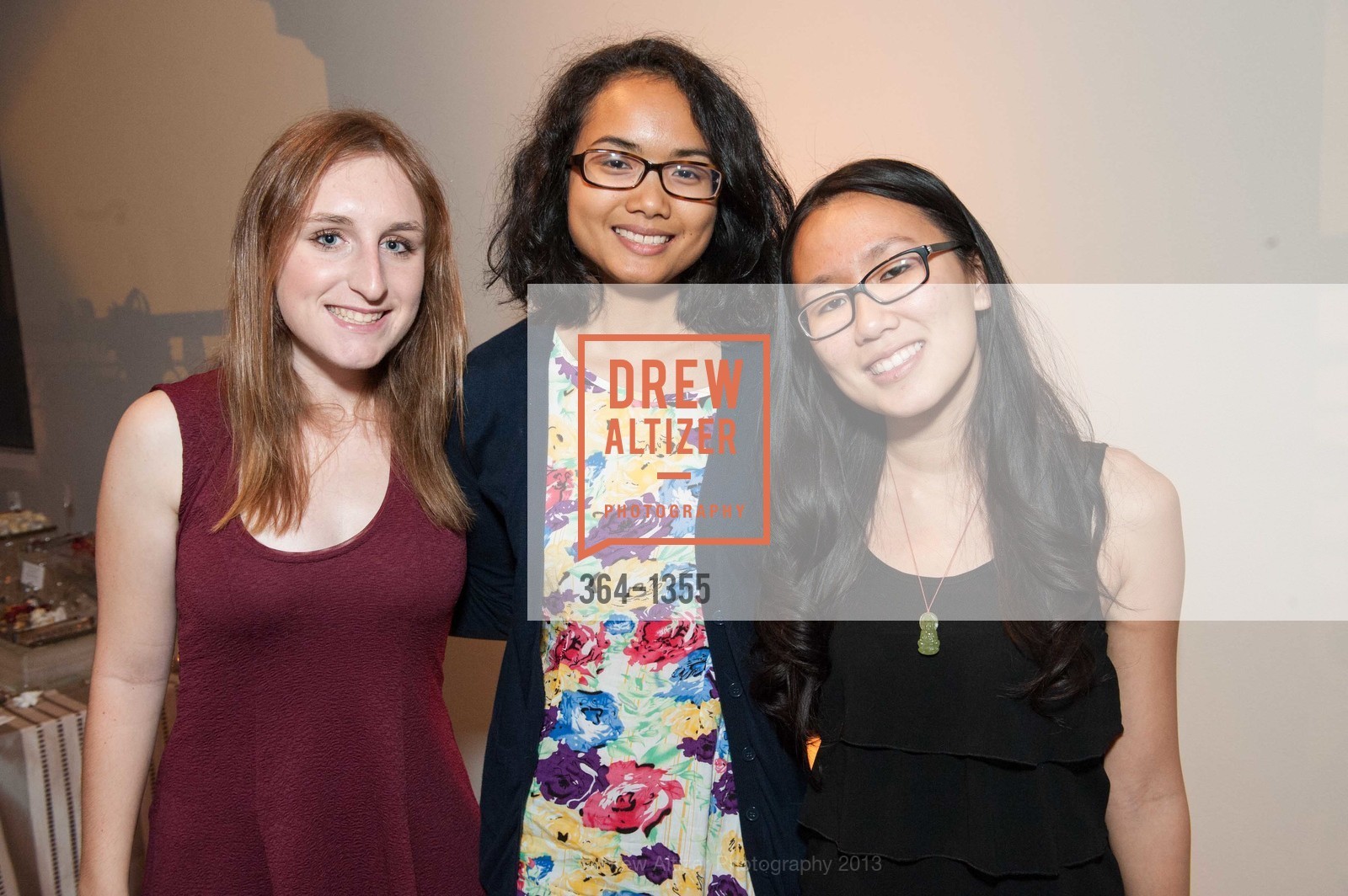 Ashley Semanskee, Maria Deloso, Jackie Low, SFMOMA and Cantor Arts Center Opening Reception, Cantor Arts Center. 328 Lomita Dr, November 12th, 2013, Photo #364-1355 Ashley Semanskee, Maria Deloso, Jackie Low, Photo #364-1355
