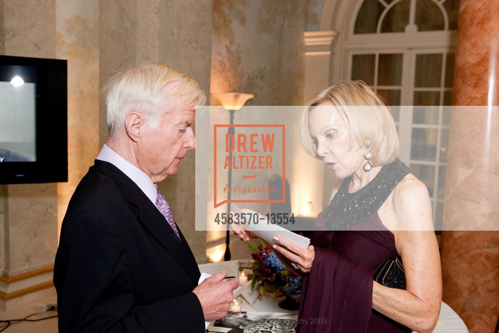 William Newsom, Carol McNeil, Ann and Gordon Getty Host The AFRICA FOUNDATION For A Cocktail Auction, Private Residence, October 2nd, 2009, Photo #4583570-13554 William Newsom, Carol McNeil, Photo #4583570-13554