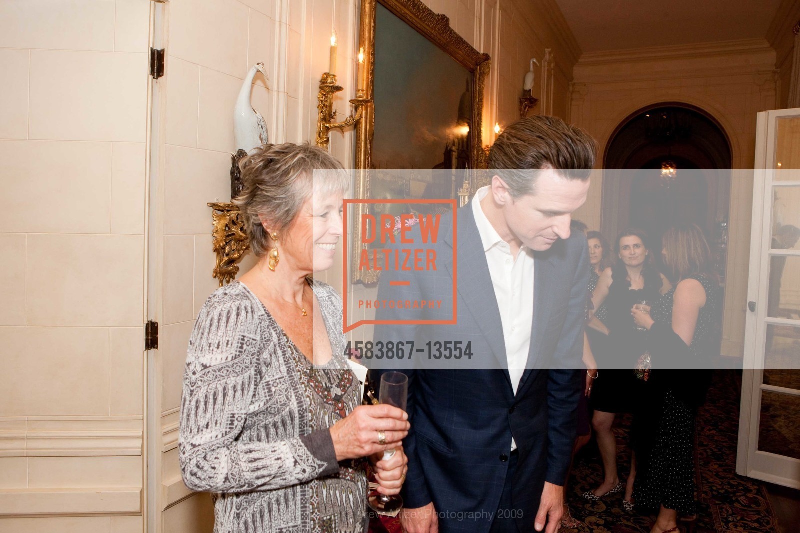 Ann Scherer, Gavin Newsom, Ann and Gordon Getty Host The AFRICA FOUNDATION For A Cocktail Auction, Private Residence, October 2nd, 2009, Photo #4583867-13554 Ann Scherer, Gavin Newsom, Photo #4583867-13554