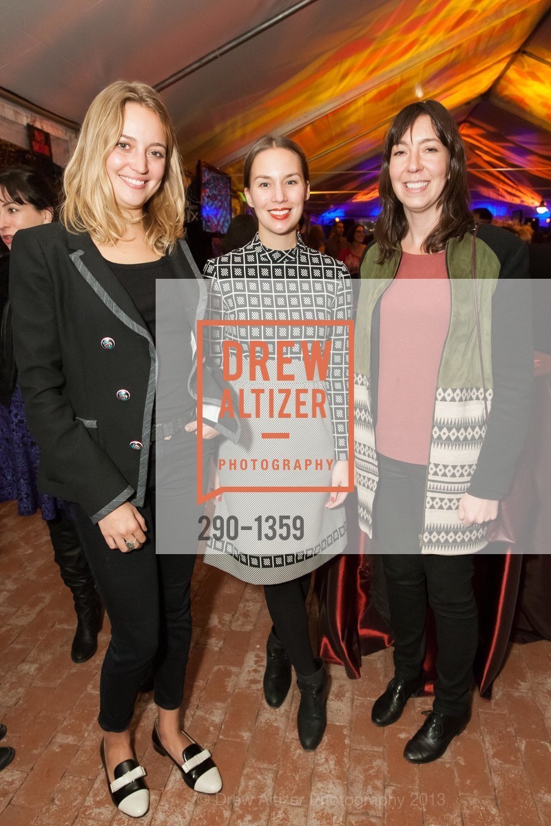Josephine Nash, Alexxa Gotthardt, Claudia Altman-Siegel, SFMOMA Opening Reception for Project Los Altos, Los Altos History Musem. Los Altos, California, November 6th, 2013, Photo #290-1359 Josephine Nash, Alexxa Gotthardt, Claudia Altman-Siegel, Photo #290-1359