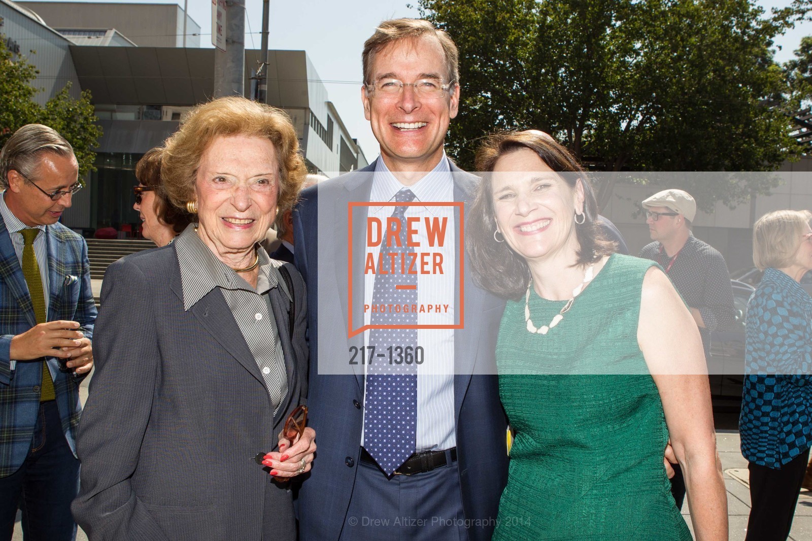 Doris Fisher, John Atwater, Diana Nelson, SFMOMA Topping Out Celebration, Rooftop Pavilion. San Francisco, California, September 10th, 2014, Photo #217-1360 Doris Fisher, John Atwater, Diana Nelson, Photo #217-1360