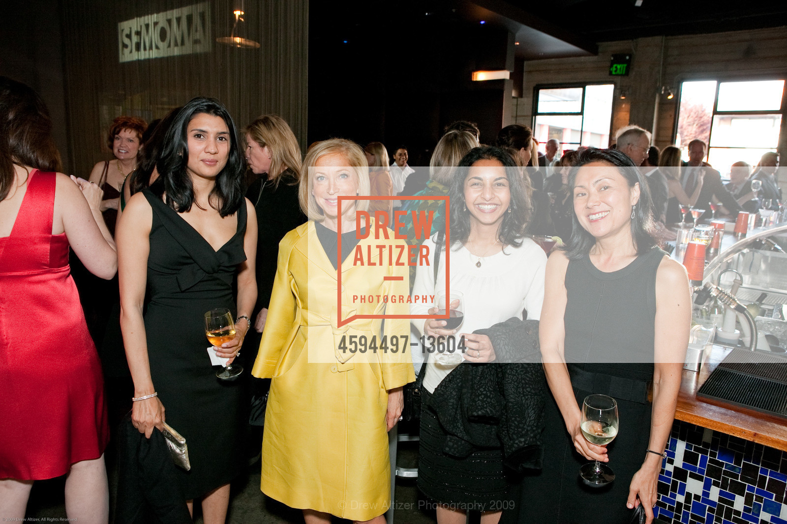 Alka Agrawal, Shelley Gordon, Diksha Makan, SFMOMA's Opening Night Benefit Performance of The Return of Ulysses, US, March 26th, 2009, Photo #4594497-13604 Alka Agrawal, Shelley Gordon, Diksha Makan, Photo #4594497-13604