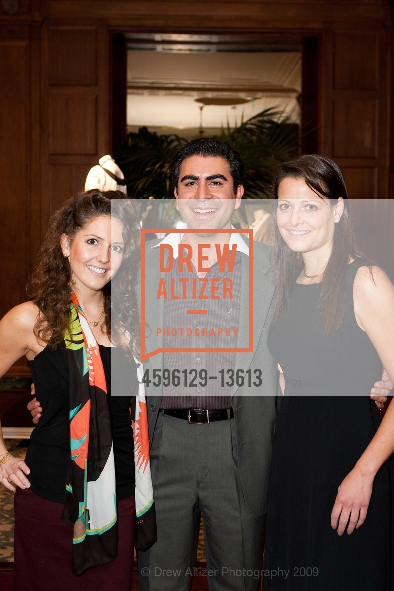 Brooke Hiller, Mansoor Farmanfarmaian, Christina Pollock, The BENTLY RESERVE And FATI FARMANFARMAIAN Glam It Up To Save The Coral Reefs, US, October 22nd, 2009, Photo #4596129-13613 Brooke Hiller, Mansoor Farmanfarmaian, Christina Pollock, Photo #4596129-13613