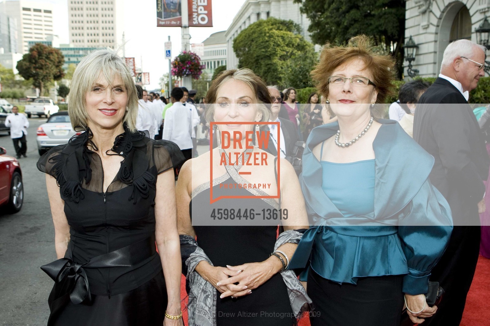 Pamela Caldwell, Sandra Lasky, Barbara Maxey, OPERA GUILD Arrivals & Intermission For The San Francisco Opera's 2009 Opening Night Gala, San Francisco War Memorial Opera House. 301 Van Ness Ave, San Francisco, CA 94102, September 11th, 2009, Photo #4598446-13619 Pamela Caldwell, Sandra Lasky, Barbara Maxey, Photo #4598446-13619