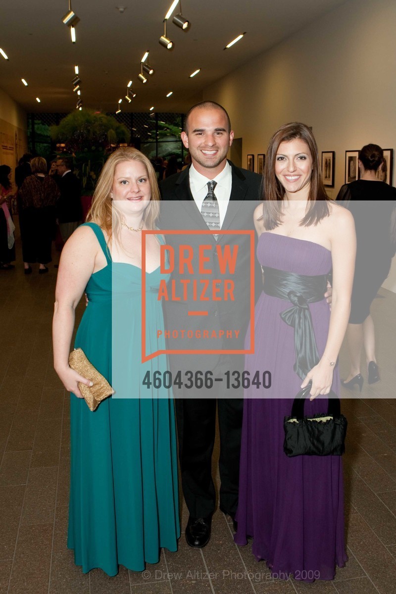 Missy Heanue, John Moffat, Megan Seagnaro, KING TUT EXHIBITION Opening Donors Gala, US, June 25th, 2009, Photo #4604366-13640 Missy Heanue, John Moffat, Megan Seagnaro, Photo #4604366-13640