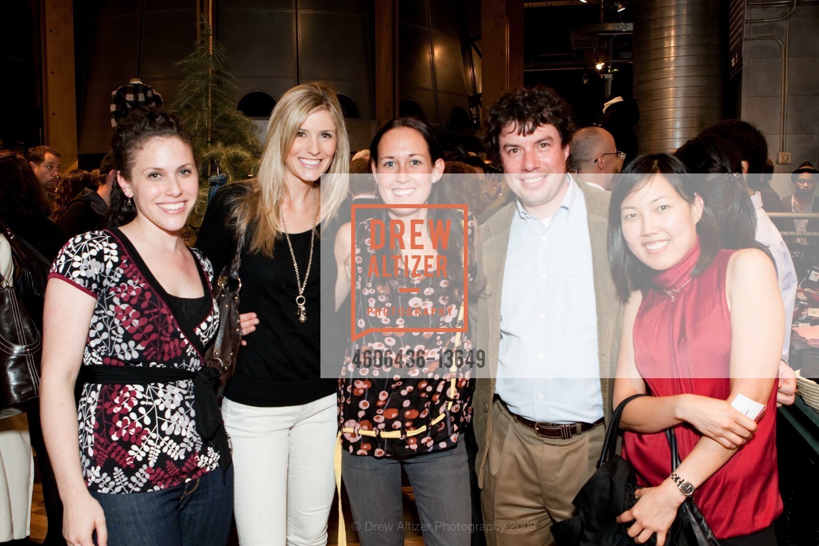 Elana Shea, Kate Lennon, Ally Beran, Noah Austin, Kessawan Lelanaphaparn, Levi Strauss & Co. celebrates the launch of a new partnership with Goodwill, US, October 22nd, 2009, Photo #4606436-13649 Elana Shea, Kate Lennon, Ally Beran, Noah Austin, Kessawan Lelanaphaparn, Photo #4606436-13649