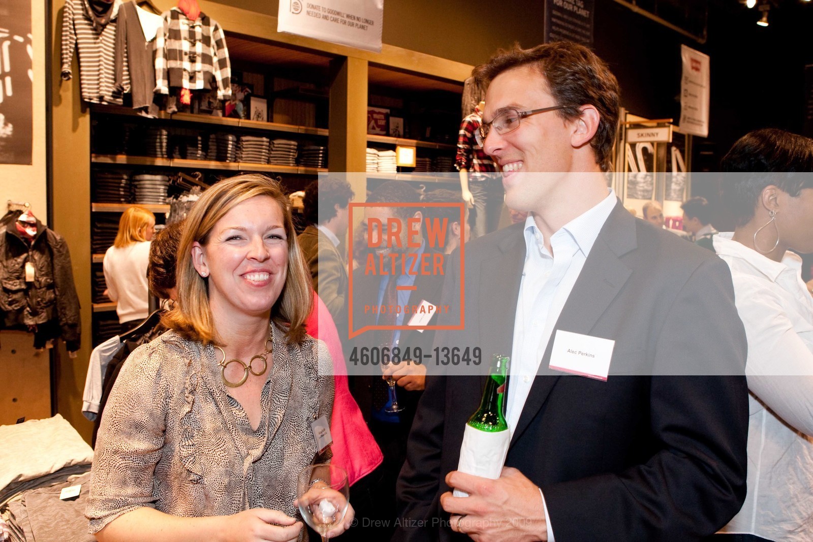 Alexa Rudin, Alec Perkins, Levi Strauss & Co. celebrates the launch of a new partnership with Goodwill, US, October 22nd, 2009, Photo #4606849-13649 Alexa Rudin, Alec Perkins, Photo #4606849-13649