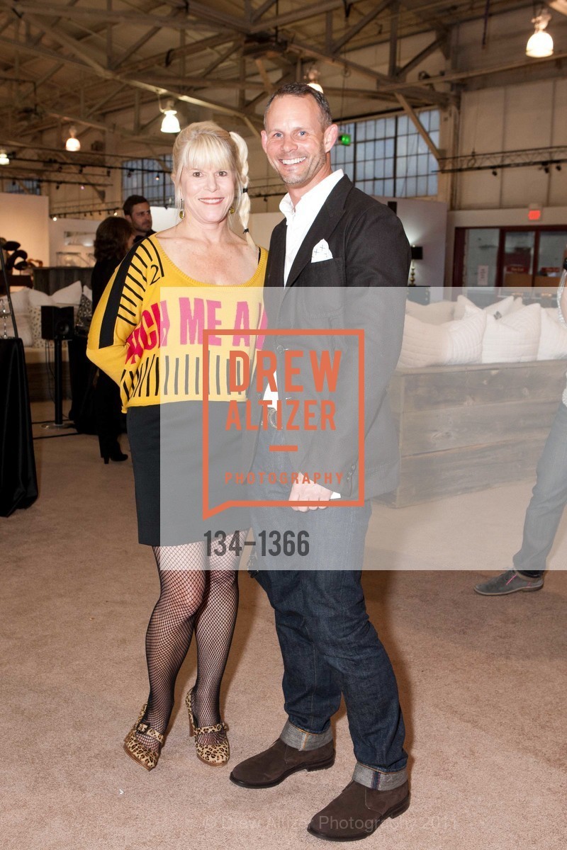 Susan Chastain, Ralph Dennis, SF20/21 Opening Night, A Benefit for SFMOMA, Festival Pavilion. Fort Mason, California, September 15th, 2011, Photo #134-1366 Susan Chastain, Ralph Dennis, Photo #134-1366