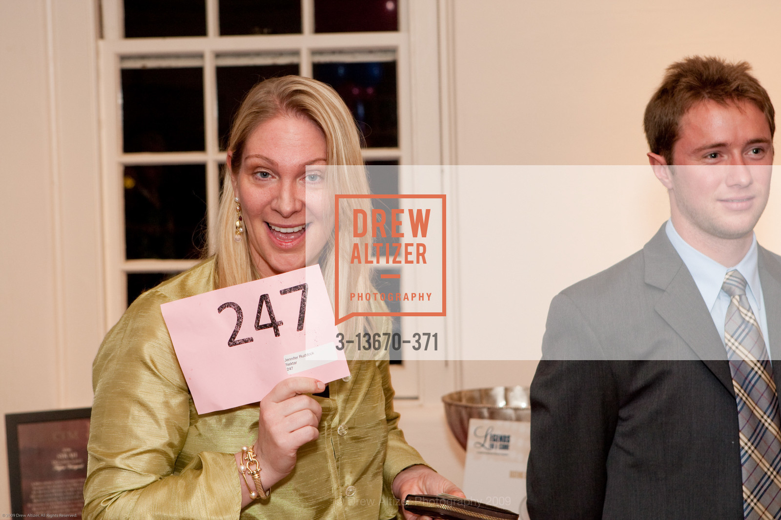 Jennifer Ruddock, Ryan Gillespie, Melanoma Research Foundation Gala, US, May 20th, 2009, Photo #3-13670-371 Jennifer Ruddock, Ryan Gillespie, Photo #3-13670-371