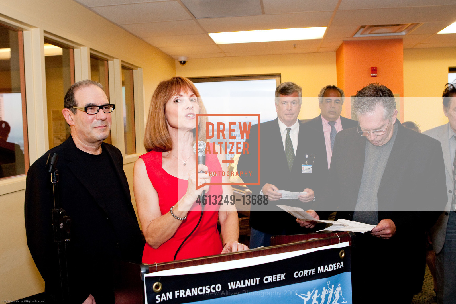 Ronn Owens, Marla Gust, Tom Hennessy, Ed Baxter, Celebration for the 30th Anniversary of the Center for Sports Medicine at Saint Francis Memorial Hospital and James Garrick, MD, US, October 22nd, 2009, Photo #4613249-13688 Ronn Owens, Marla Gust, Tom Hennessy, Ed Baxter, Photo #4613249-13688