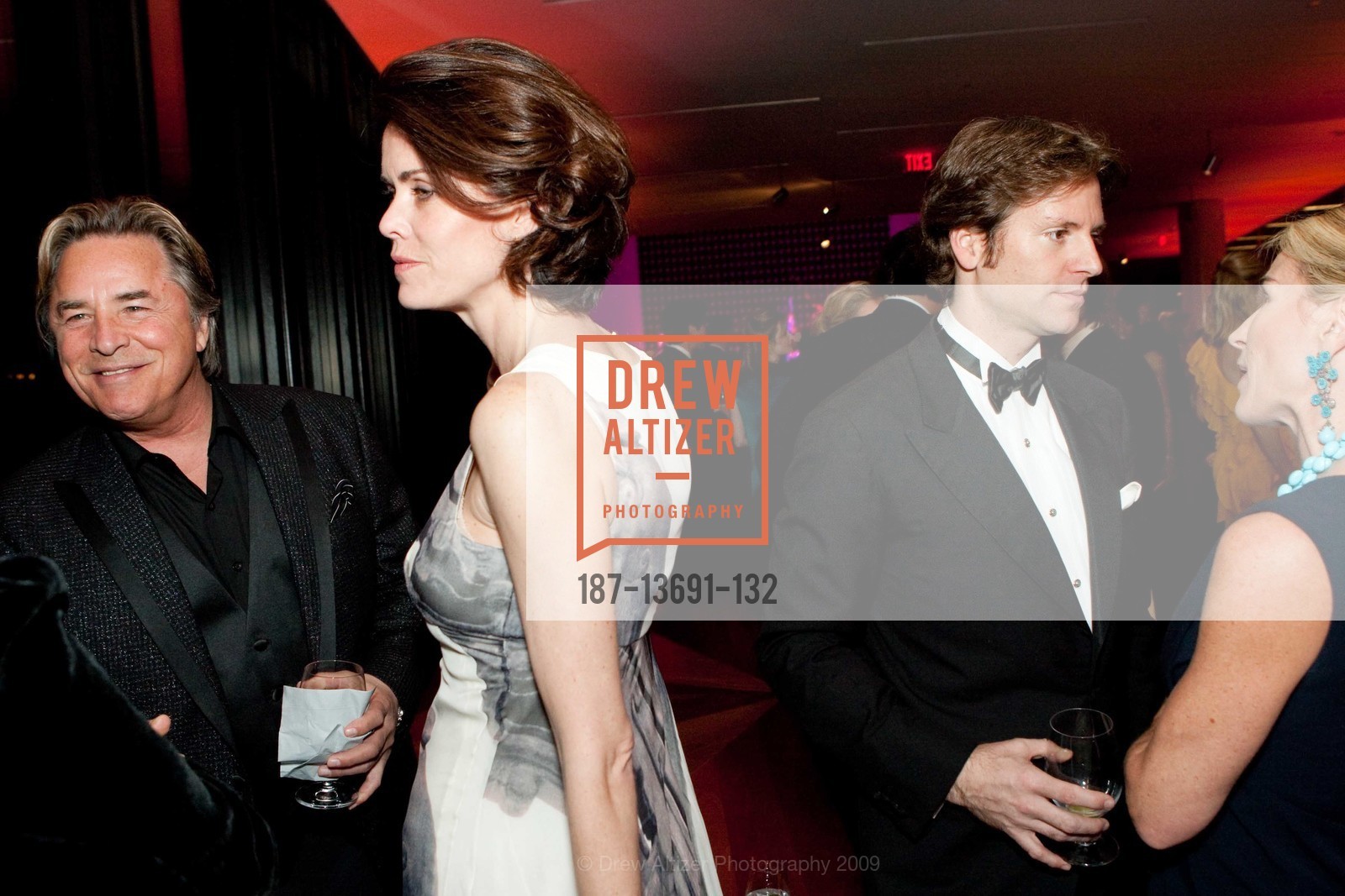 Don Johnson, Kelley Phleger, Trevor Traina, Summer Tompkins Walker, Mid Winter Gala, US, March 15th, 2009, Photo #187-13691-132 Don Johnson, Kelley Phleger, Trevor Traina, Summer Tompkins Walker, Photo #187-13691-132