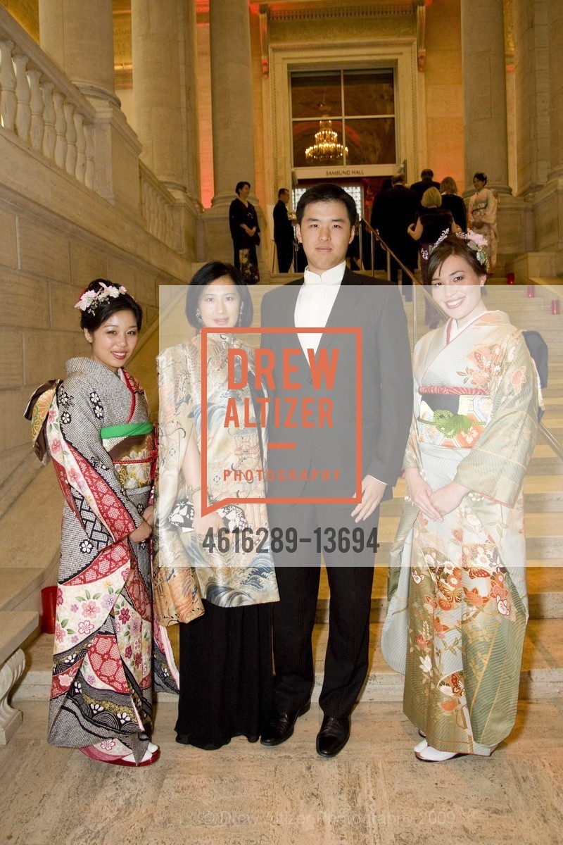 Ali Kagawa, Gorretti Lo Lui, Jeremy Jui, Sarah Kasuga, ASIAN ART MUSEUM Samurai Gala, US, June 12th, 2009, Photo #4616289-13694 Ali Kagawa, Gorretti Lo Lui, Jeremy Jui, Sarah Kasuga, Photo #4616289-13694