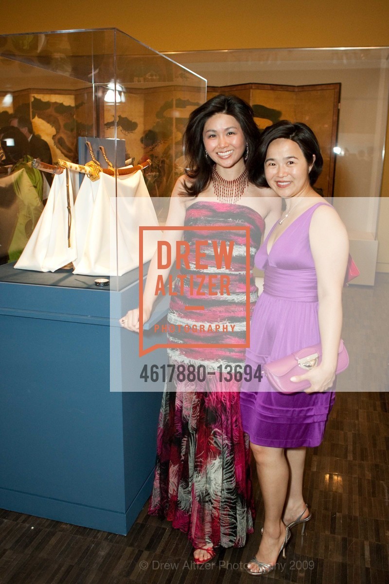 Grace King, Philomena King, ASIAN ART MUSEUM Samurai Gala, US, June 12th, 2009, Photo #4617880-13694 Grace King, Philomena King, Photo #4617880-13694