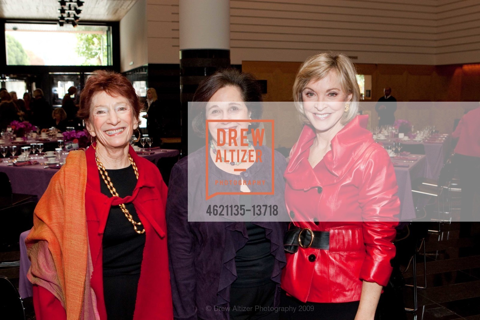 Margy Boyd, Linda Plant, Sharon Edelman, SFMOMA MAC at 75 Anniversary Lunch, US, December 2nd, 2009, Photo #4621135-13718 Margy Boyd, Linda Plant, Sharon Edelman, Photo #4621135-13718