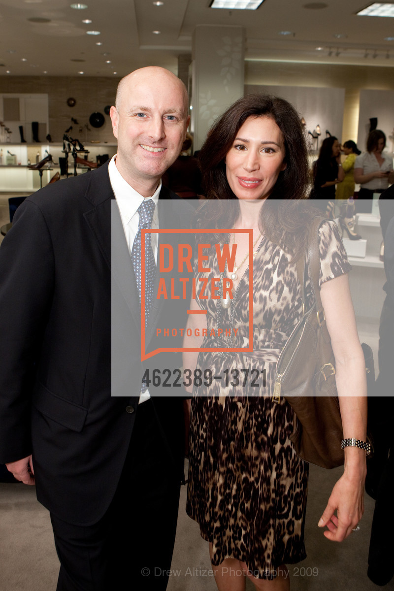 Peter Tannenbaum, Stephanie Milligan, SAKS FIFTH AVENUE Presents DEREK LAM For TODs, US, October 22nd, 2009, Photo #4622389-13721 Peter Tannenbaum, Stephanie Milligan, Photo #4622389-13721
