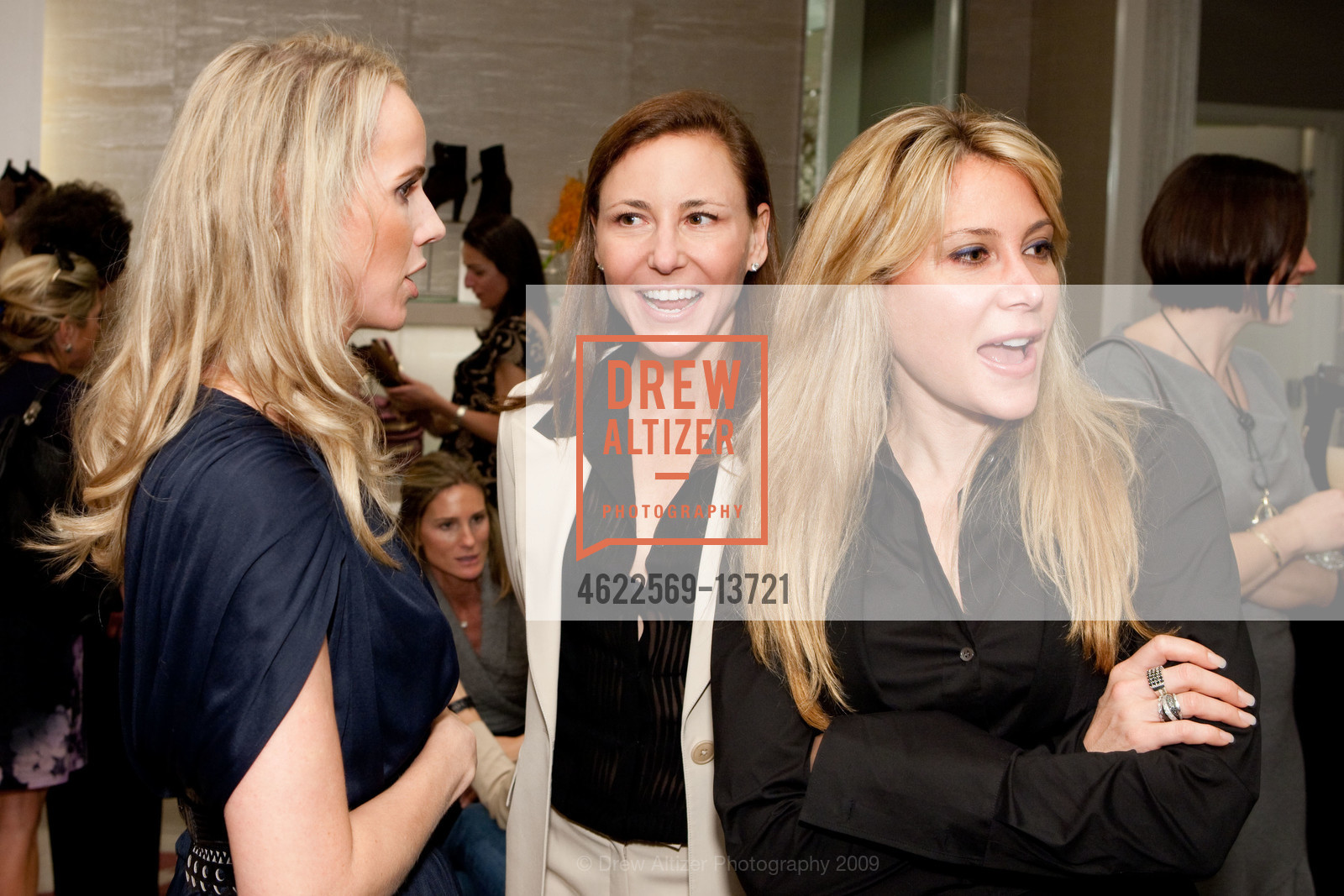 Vanessa Getty, Sloan Klein, Skylar Ulrich, SAKS FIFTH AVENUE Presents DEREK LAM For TODs, US, October 22nd, 2009, Photo #4622569-13721 Vanessa Getty, Sloan Klein, Skylar Ulrich, Photo #4622569-13721