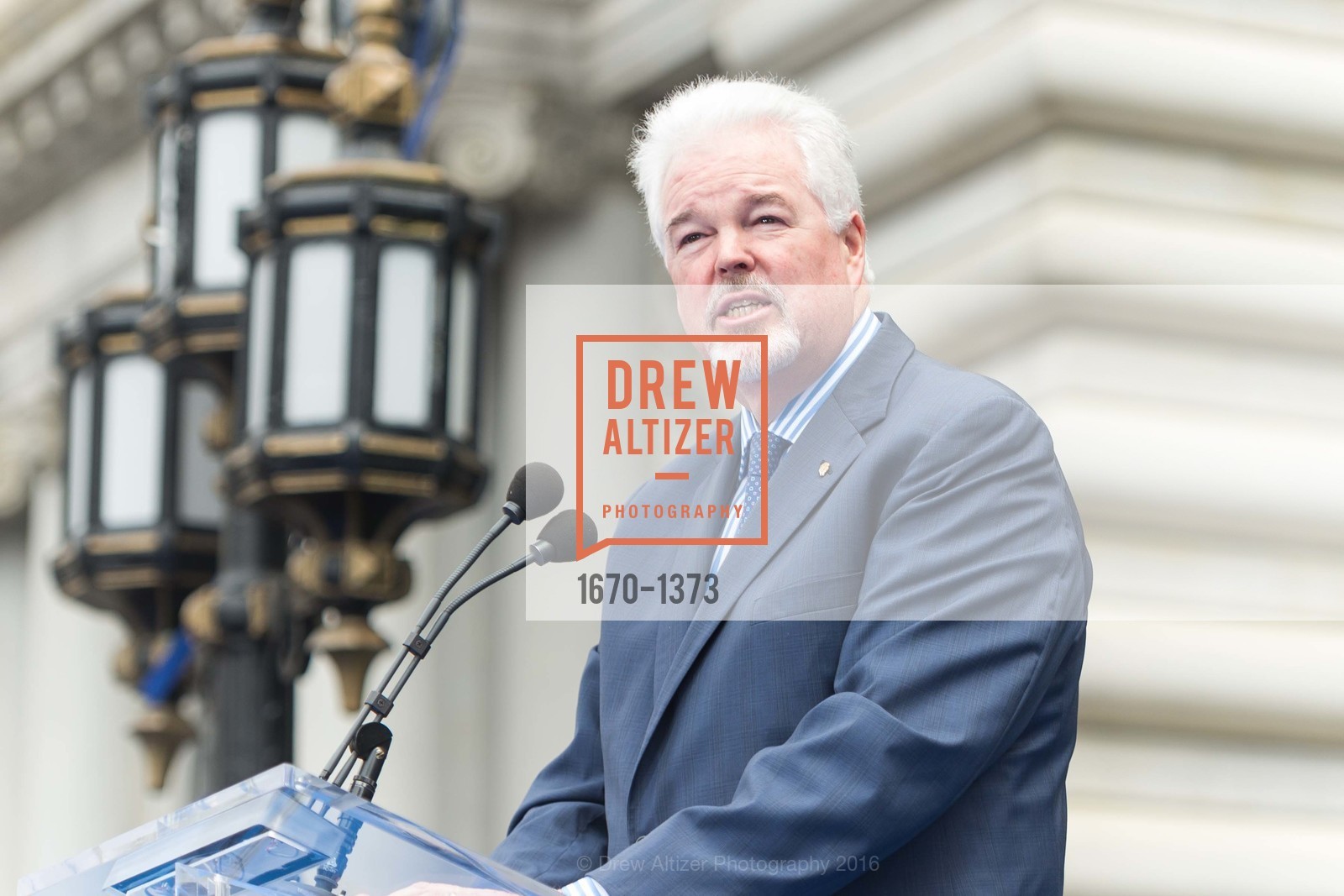 Paul Tormey, Public Dedication & Unveiling for Tony Bennett Commemorative Statue, Fairmont, August 19th, 2016, Photo #1670-1373 Paul Tormey, Photo #1670-1373