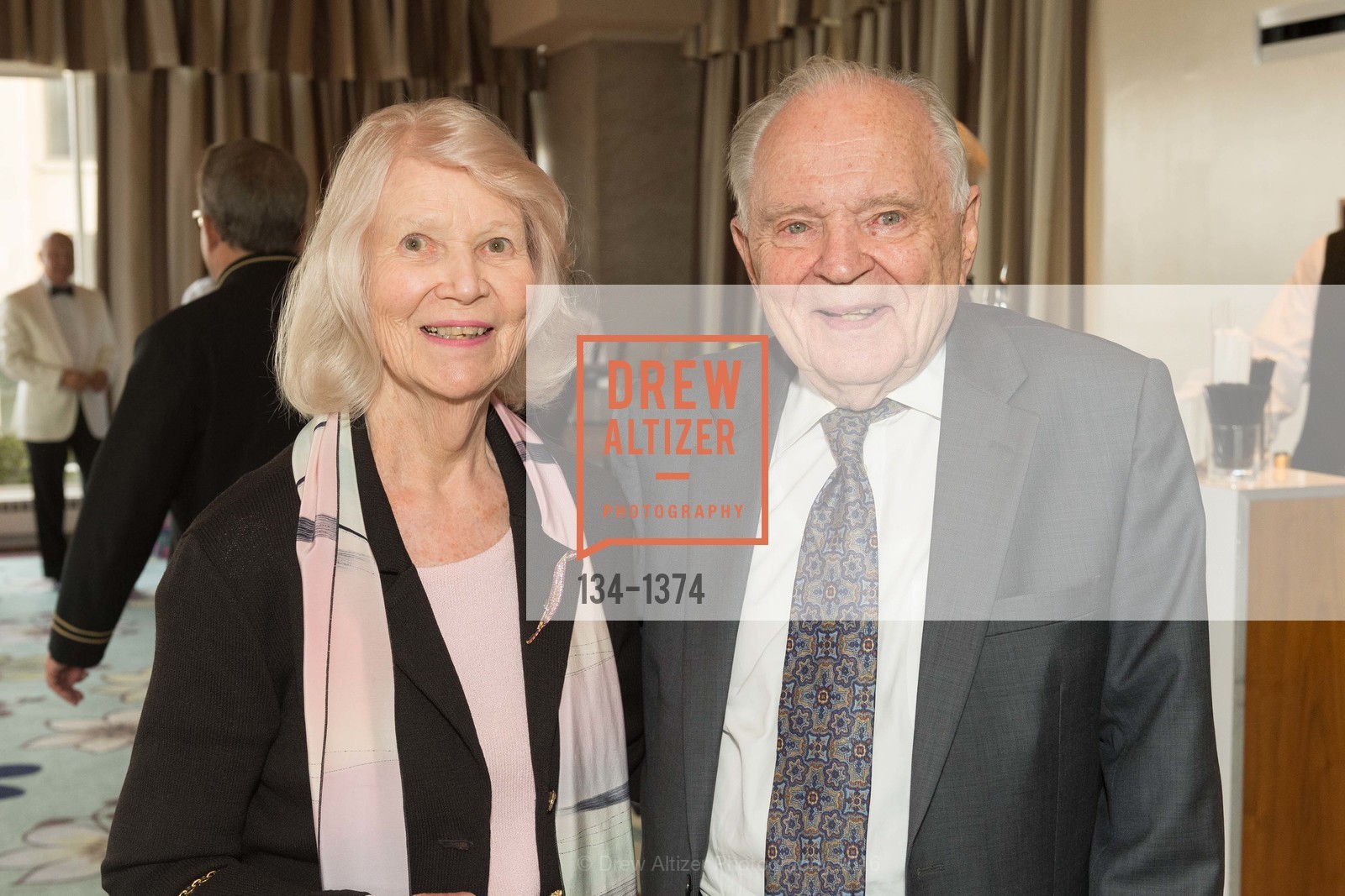 Alice Fe Symons, Robert Symons, Tony Bennett Benefit Dinner and Concert, Fairmont, Venetian Room, August 20th, 2016, Photo #134-1374 Alice Fe Symons, Robert Symons, Photo #134-1374