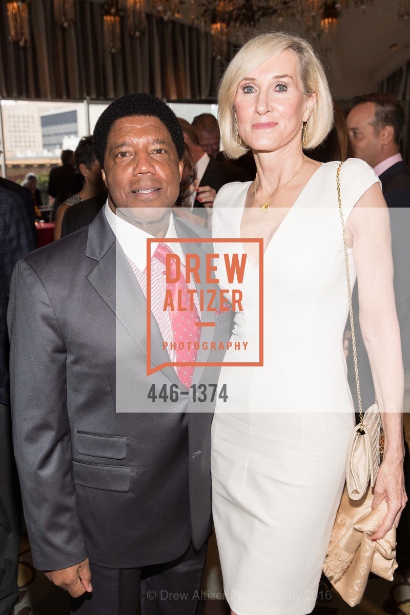 Lloyd Dean, Suzanne Dean, Tony Bennett Benefit Dinner and Concert, Fairmont, Venetian Room, August 20th, 2016, Photo #446-1374 Lloyd Dean, Suzanne Dean, Photo #446-1374