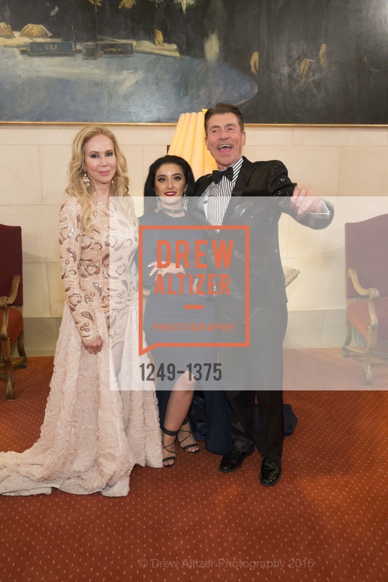 Sophie Azouaou, Hermine Mnatsakanian, Robert Beadle, Photo #1249-1375