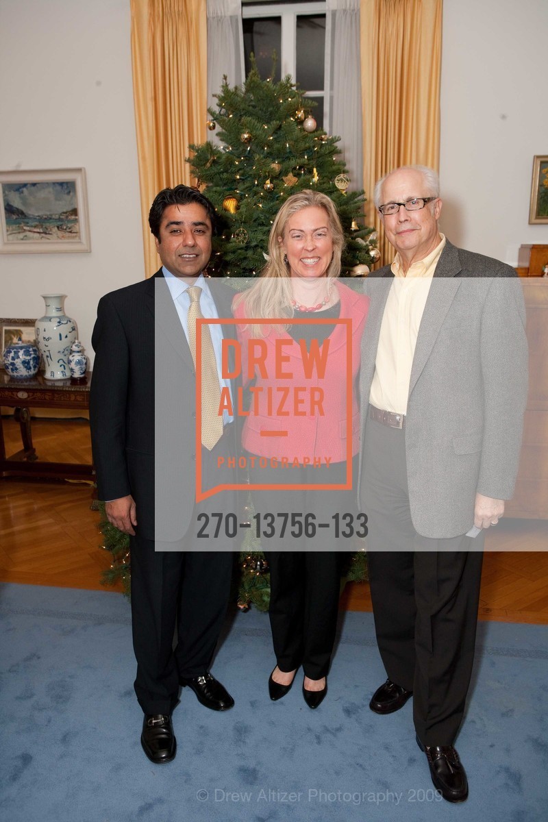 Zahid Jahania, Carol Copsey, Daniel Berkley, Red Cross and German Consulate Reception, US, December 3rd, 2009, Photo #270-13756-133 Zahid Jahania, Carol Copsey, Daniel Berkley, Photo #270-13756-133